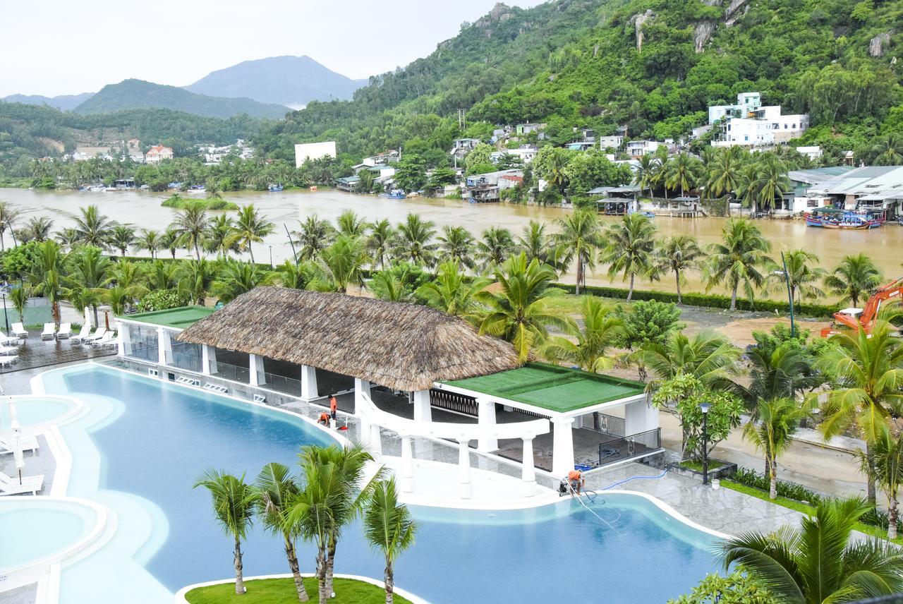 Cham Oasis Nha Trang Resort Condotel Екстериор снимка