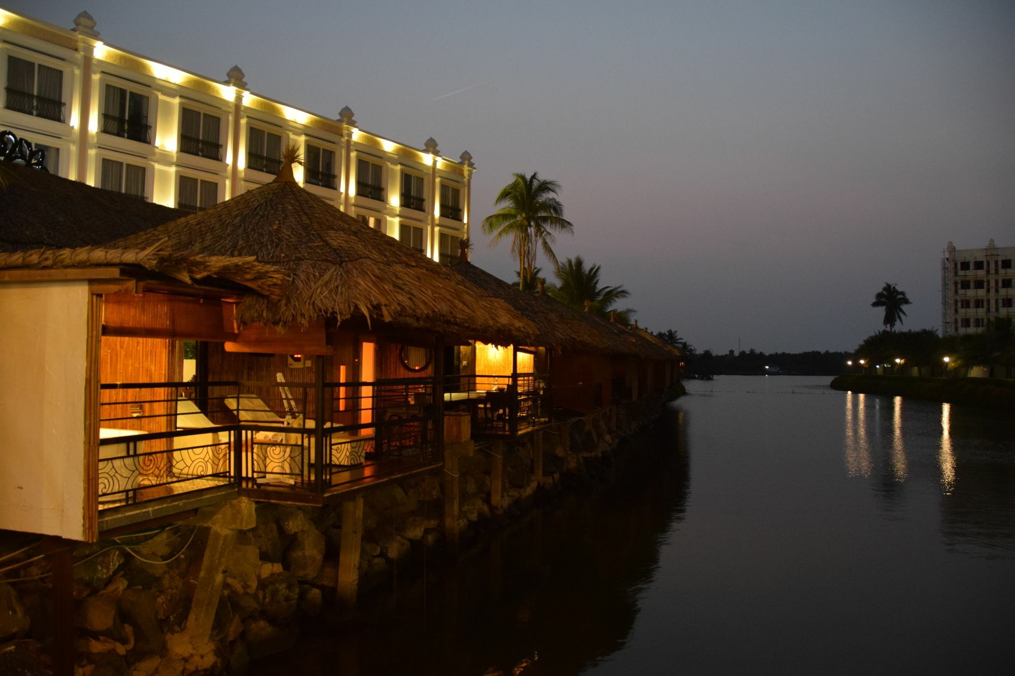 Cham Oasis Nha Trang Resort Condotel Екстериор снимка