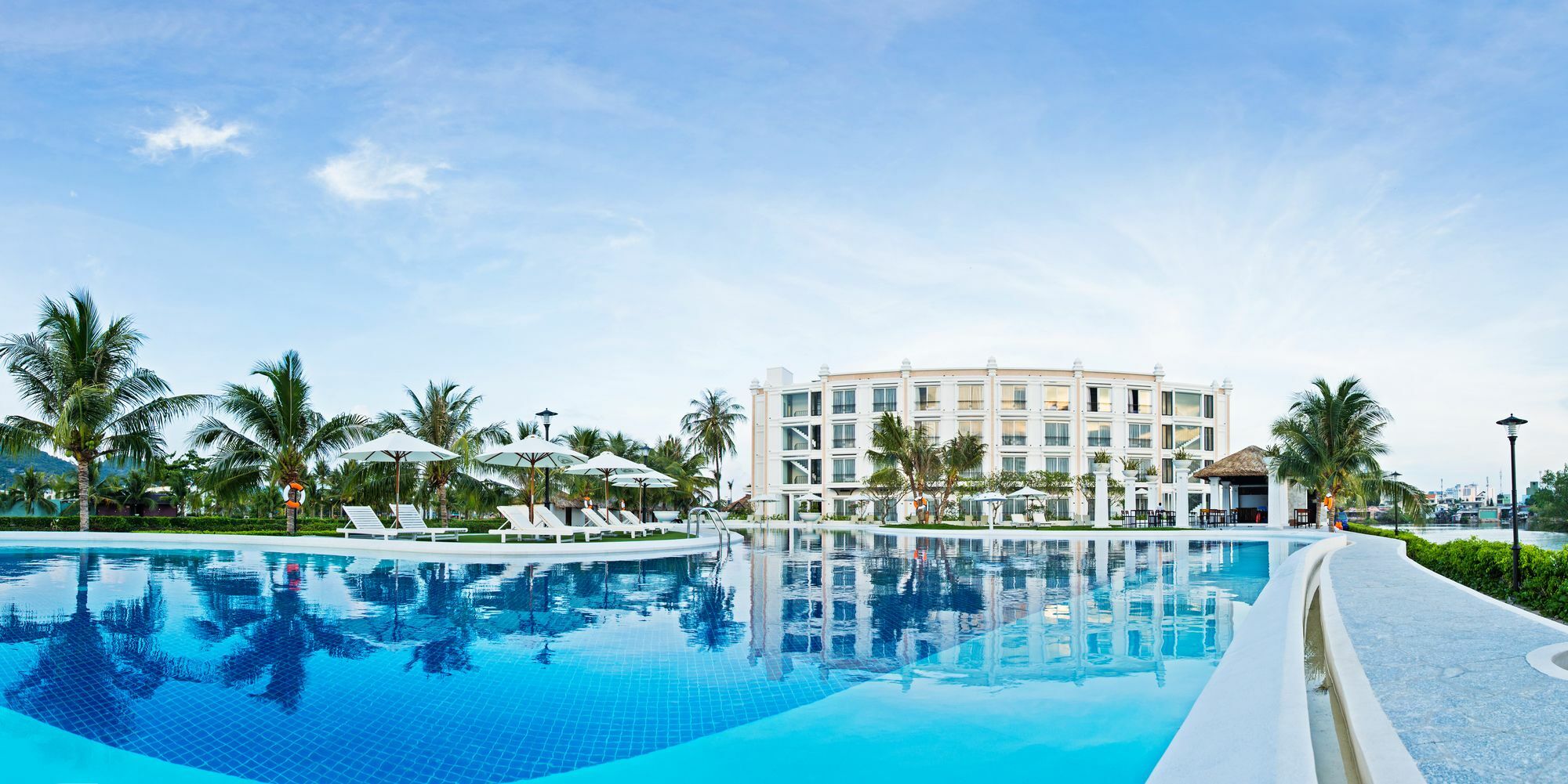 Cham Oasis Nha Trang Resort Condotel Екстериор снимка