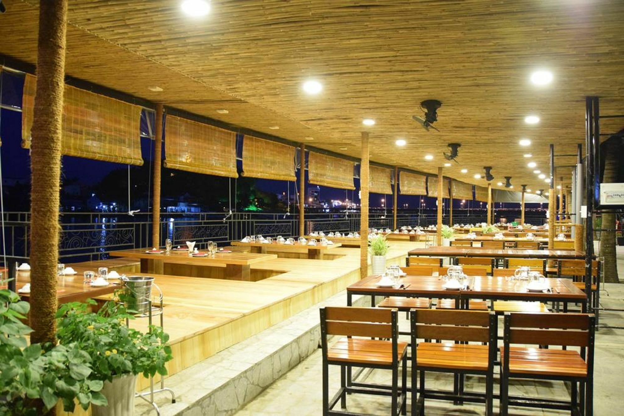 Cham Oasis Nha Trang Resort Condotel Екстериор снимка